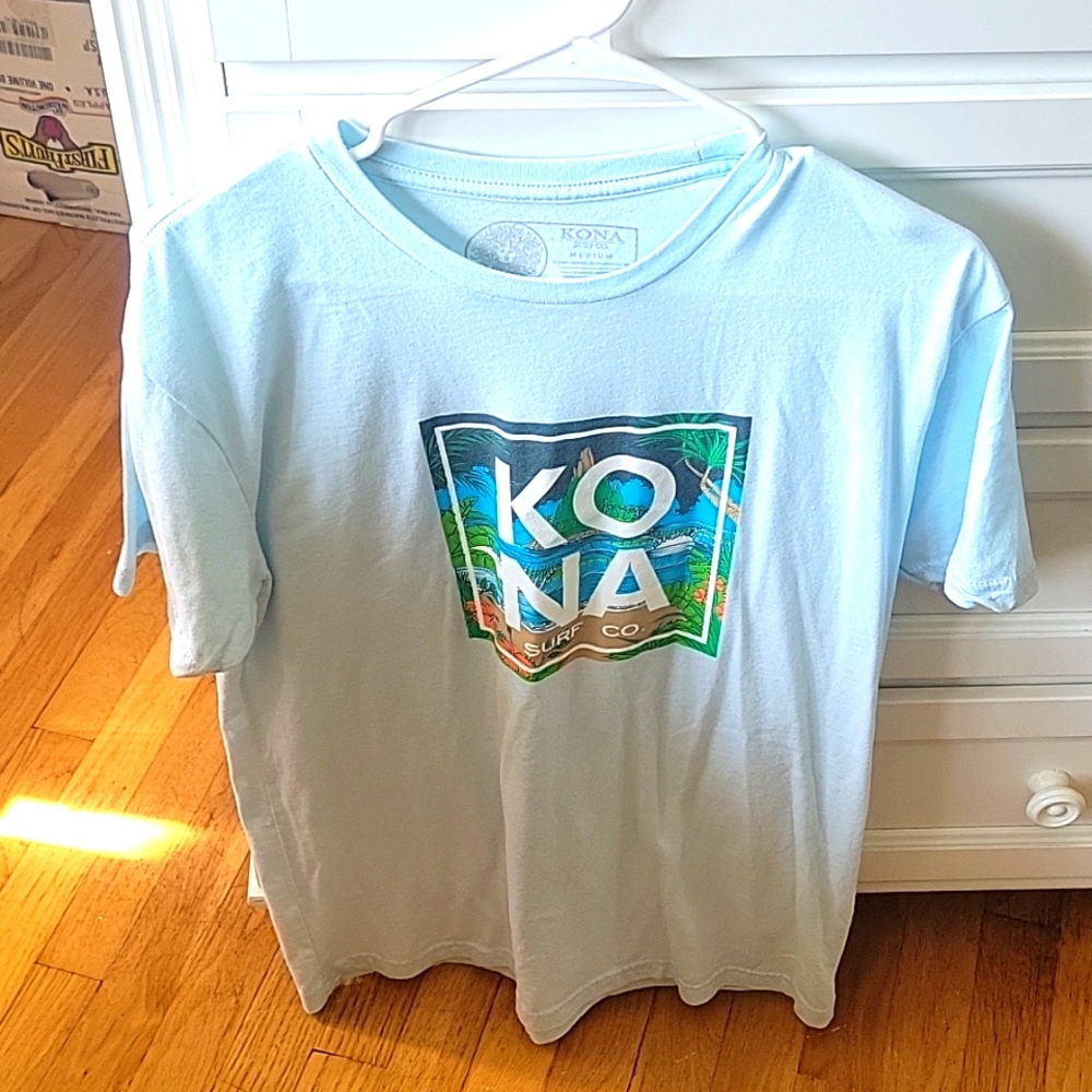EUC mens size medium KONA light blue graphic  t-shirt